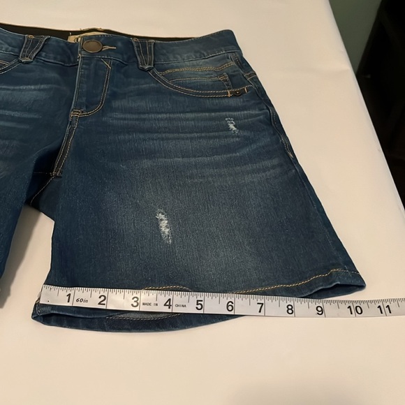 Democracy Ab Solution Mid Rise Bermuda Shorts Size 4 - Picture 8 of 16